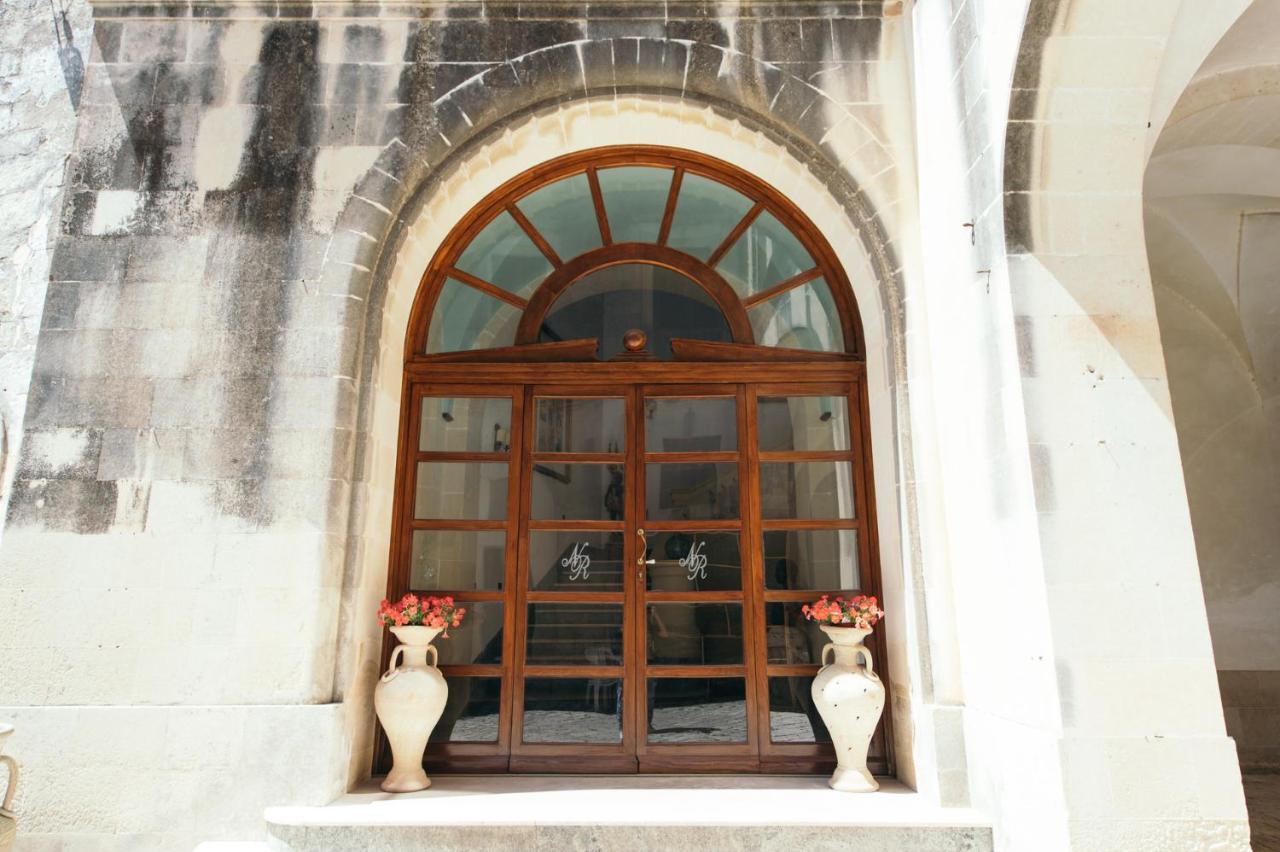 米威诺底莱切 Palazzo Scarciglia酒店 外观 照片