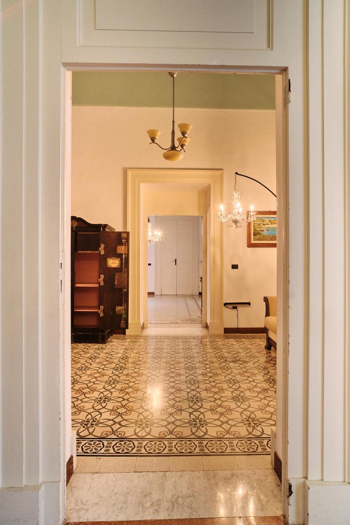 米威诺底莱切 Palazzo Scarciglia酒店 外观 照片